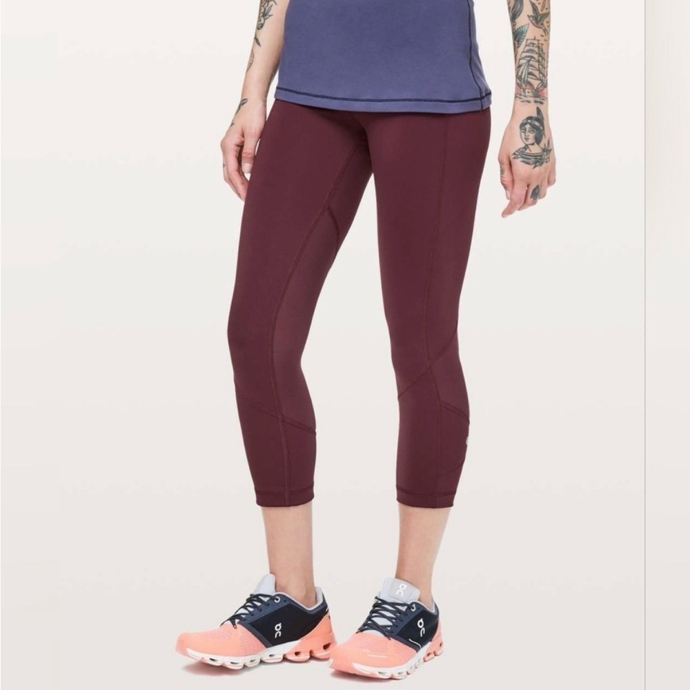 Lululemon Pace Rival Crop leggings in dark adobe size 6 workout gym running